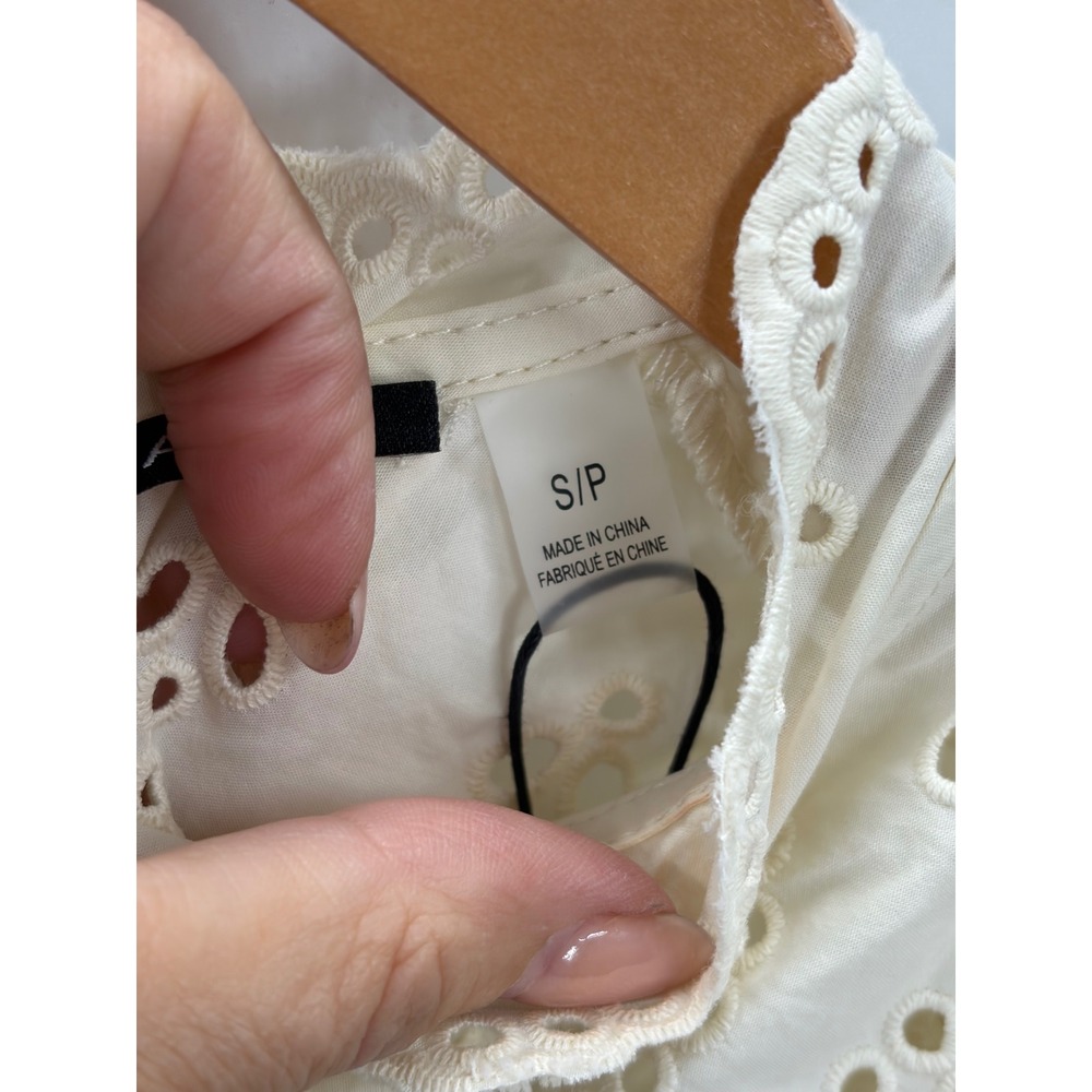 T Tahari Womens Cream Cotton Eyelet Embroidered Mock Neck Blouse Small NWT - Picture 6 of 12